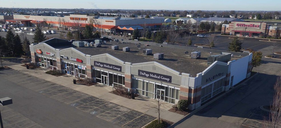 137-149 N Weber Rd, Bolingbrook, IL à louer - Photo de l’immeuble – Image 2 sur 16