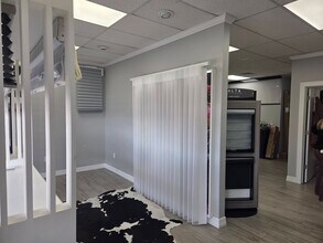 11001-11013 S Memorial Dr, Tulsa, OK à louer Photo intérieure– Image 1 sur 7