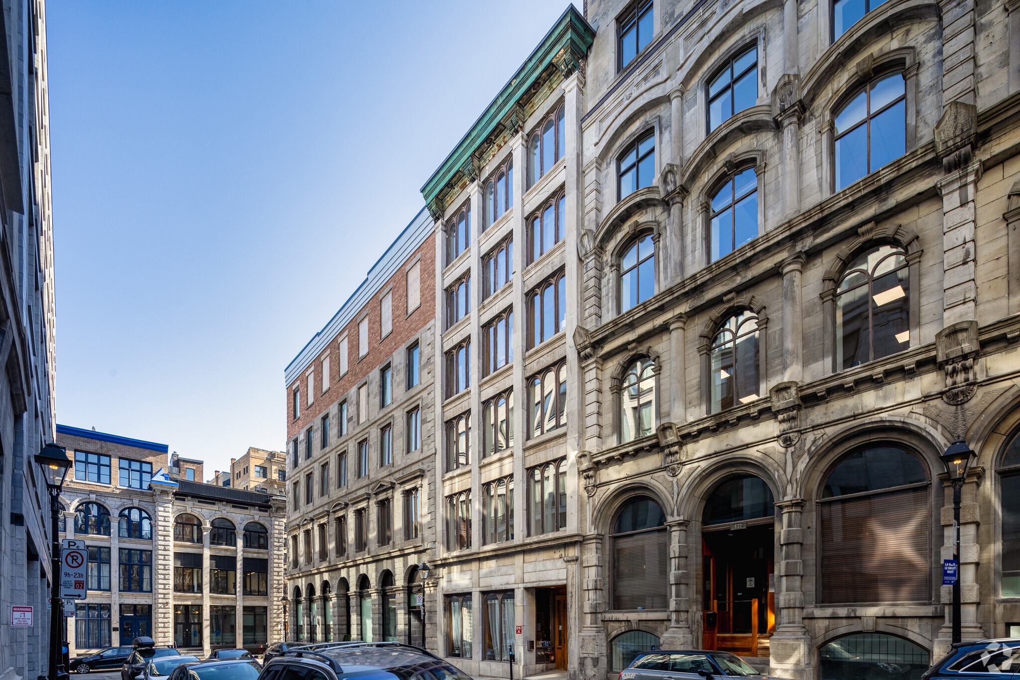 430 Rue Sainte-Hélène, Montréal, QC à louer Photo principale– Image 1 sur 4