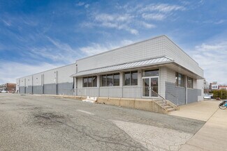 Plus de détails pour 3000 Reed St, Philadelphia, PA - Local commercial à louer