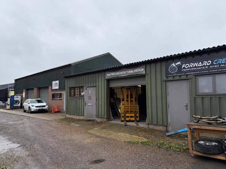 Unit 4 Baileys Farm, Coolham Rd, Partridge Green à louer - Photo de l’immeuble – Image 2 sur 5