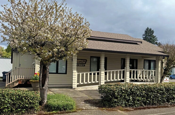 204 Erie St SE, Tumwater, WA à vendre - Photo de l’immeuble – Image 2 sur 12