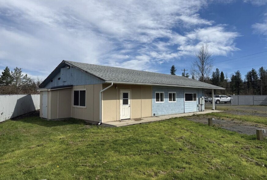 2205 Highway 99, Cottage Grove, OR à vendre - Photo de l’immeuble – Image 2 sur 7