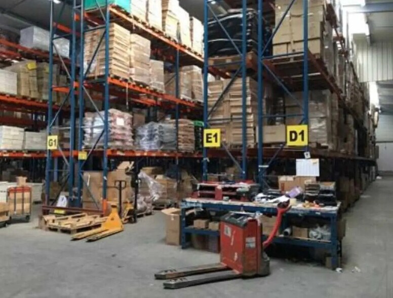 27 Rue Des Ecoles, Le Thillay à louer - Photo de l’immeuble – Image 3 sur 9