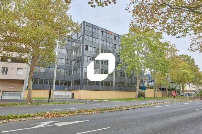 Plus de détails pour Bureau à louer