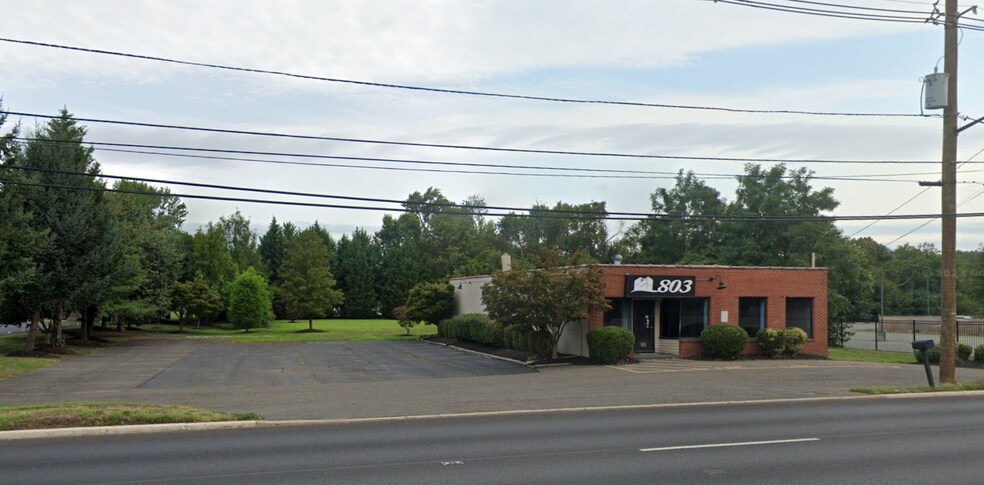 803 Route 130 S, Cinnaminson, NJ à vendre - Photo de l’immeuble – Image 1 sur 5