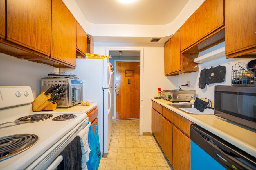 15500 Van Aken, Shaker Heights, OH à vendre - Photo intérieure – Image 3 sur 12