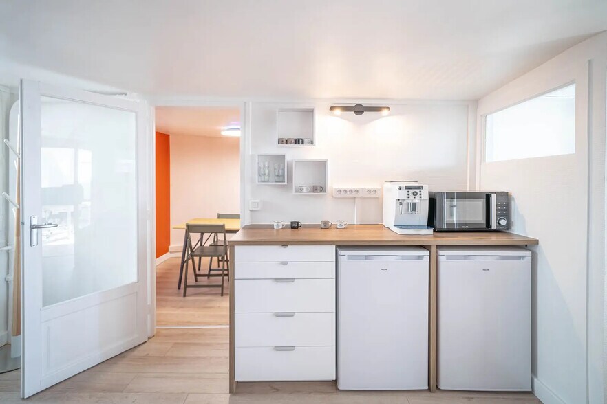 Bureau dans Paris à louer - Photo de l’immeuble – Image 3 sur 9