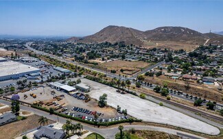 Plus de détails pour 21600 Walnut Ave, Grand Terrace, CA - Industriel/Logistique à louer