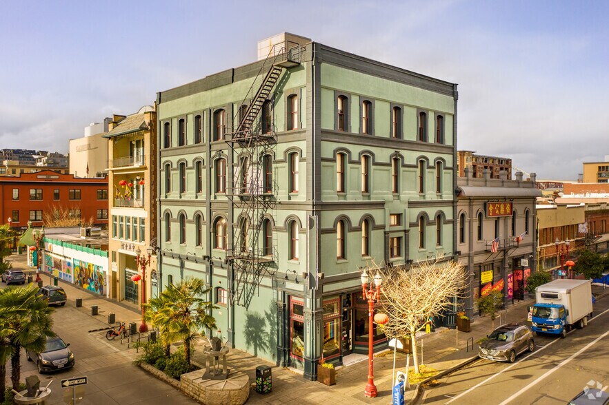 203-209 NW 3rd Ave, Portland, OR à vendre - Photo de l’immeuble – Image 2 sur 26