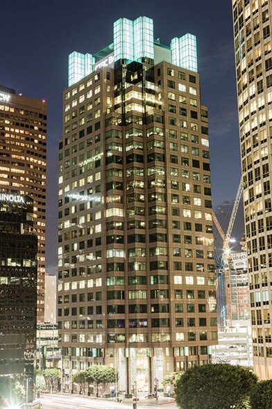 801 S Figueroa St, Los Angeles, CA à louer - Photo de l’immeuble – Image 2 sur 5