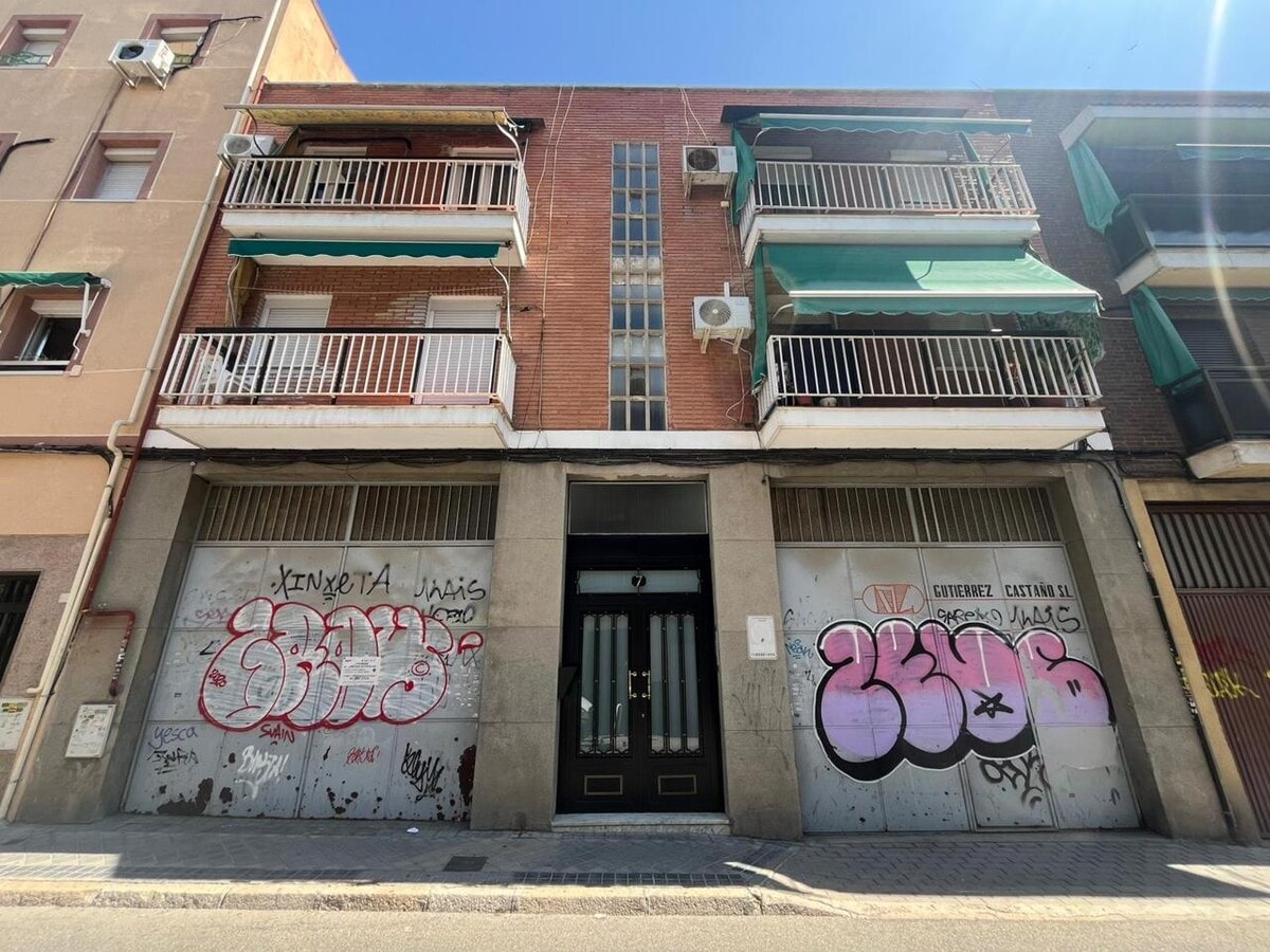 Madrid, MAD 28025 - Lot 01 - - Photo intérieure - Image 1 of 6