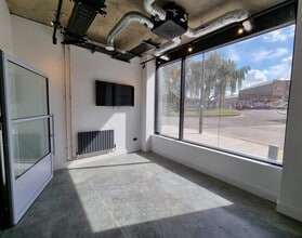 411-415 Wick Ln, Londres à louer Photo intérieure– Image 2 sur 8