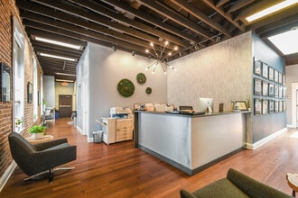 1814 N 15th St, Tampa, FL à vendre Photo intérieure– Image 2 sur 7