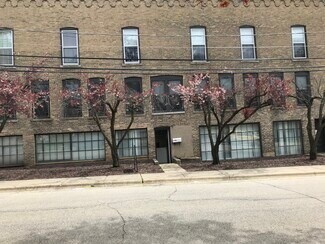 Plus de détails pour 9-23 N Union St, Elgin, IL - Bureau à louer