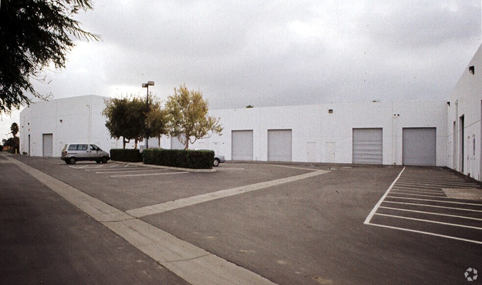 2011 Auto Center Dr, Oxnard, CA à louer - Autre – Image 2 sur 8