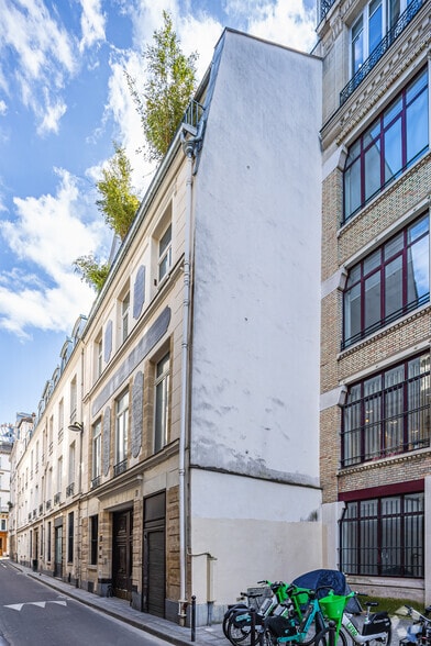 Bureau dans Paris à vendre - Photo principale – Image 1 sur 3
