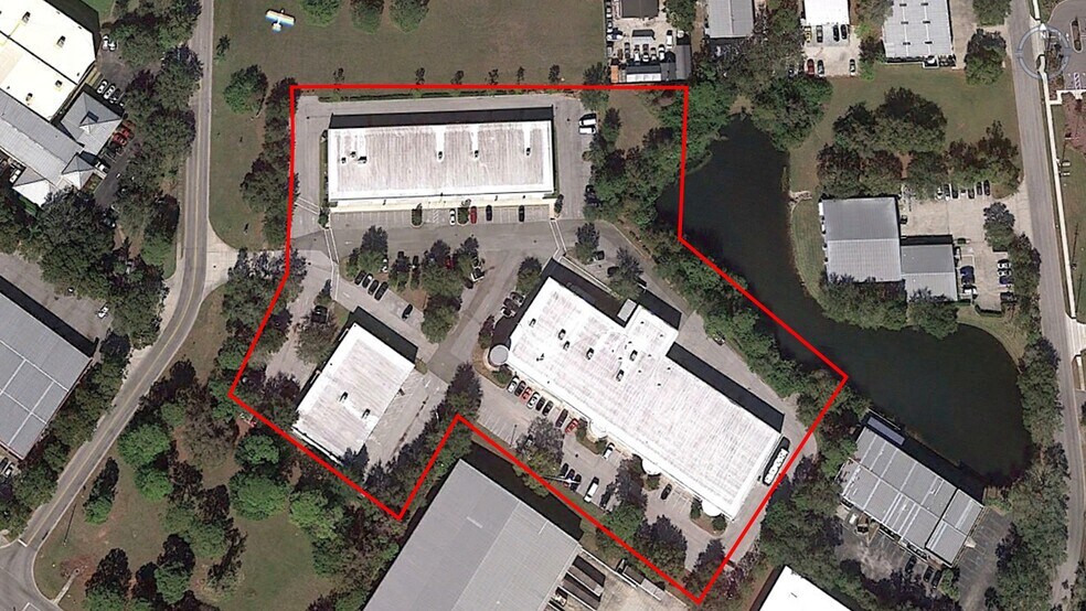 7509 Pennsylvania Ave, Sarasota, FL à louer - Photo de l’immeuble – Image 3 sur 8