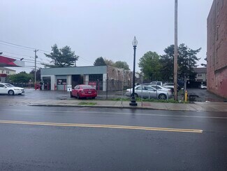 Plus de détails pour 624 E Main St, Bridgeport, CT - Local commercial à vendre