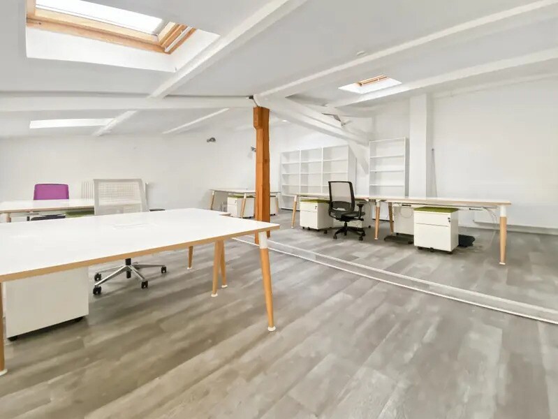 Bureau dans Paris à louer Photo de l’immeuble– Image 1 sur 10