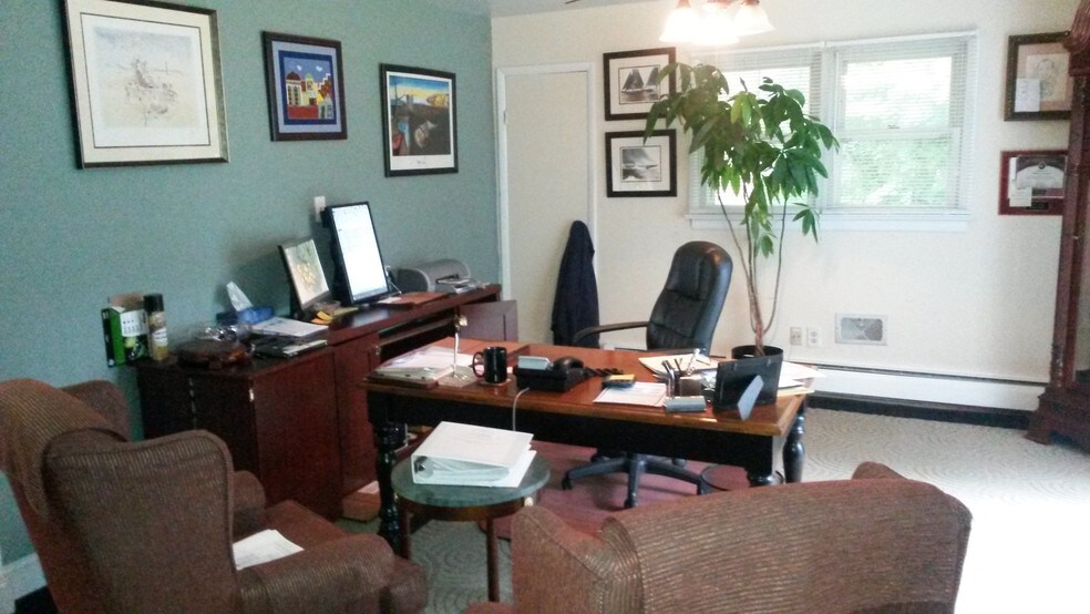 600 Lawrenceville Rd, Lawrence Township Mercer, NJ à vendre - Photo intérieure – Image 3 sur 8