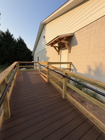 116 Columbus Pky, Opelika, AL à louer - Photo de l’immeuble – Image 3 sur 7