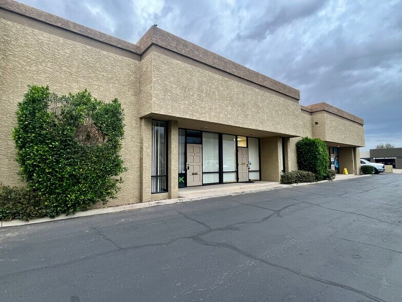14255 N 79th St, Scottsdale, AZ à louer - Photo de l’immeuble – Image 2 sur 3