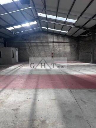 Plus de détails pour Bureau, Industriel/Logistique à louer