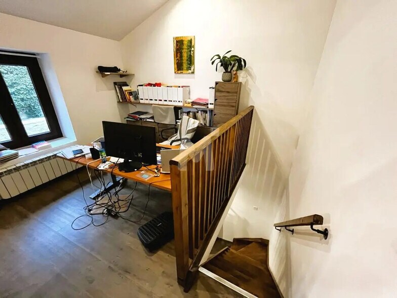 Bureau dans Viry-Châtillon à louer - Photo de l’immeuble – Image 3 sur 9