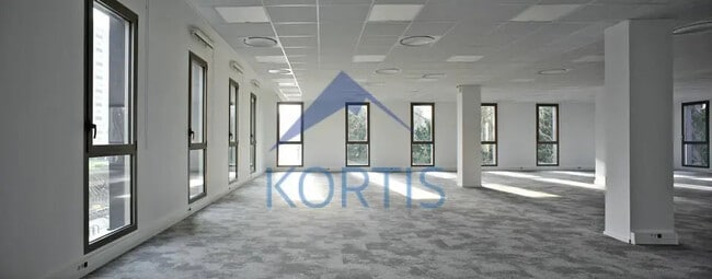 Plus de détails pour Bureau à louer