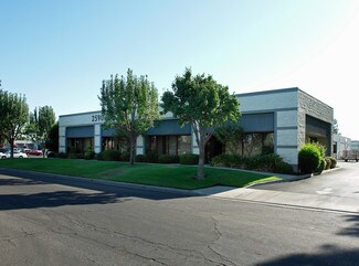 Plus de détails pour 2590 N Grove Industrial Dr, Fresno, CA - Bureau à louer