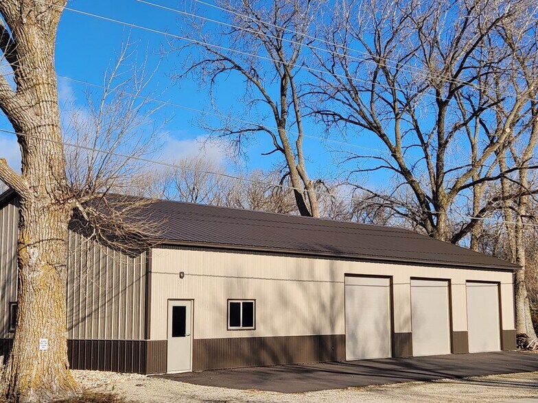 702 E Lake St, Ventura, IA à vendre - Photo principale – Image 2 sur 27