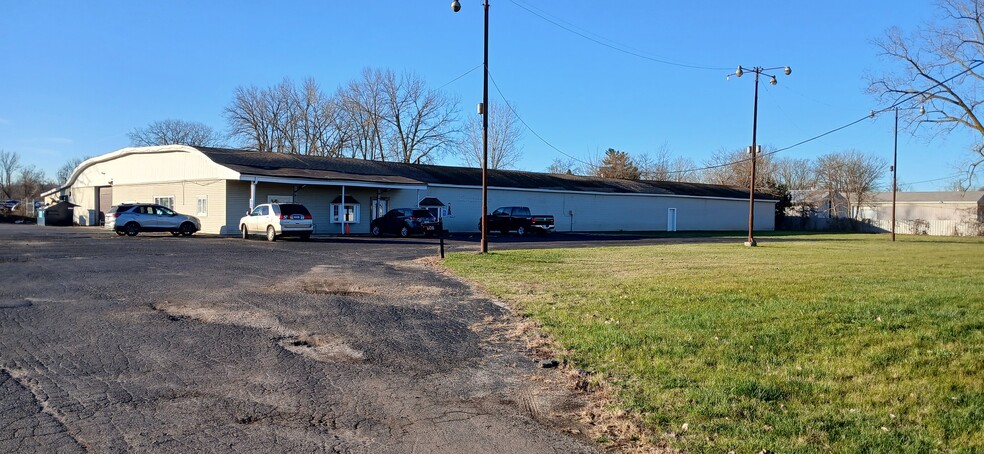 806 W Us Highway 20, Michigan City, IN à louer - Photo de l’immeuble – Image 2 sur 7