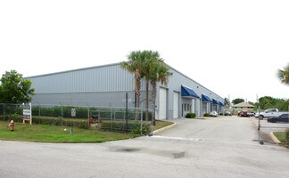 Plus de détails pour 843 W 13th Ct, Riviera Beach, FL - Industriel/Logistique à louer