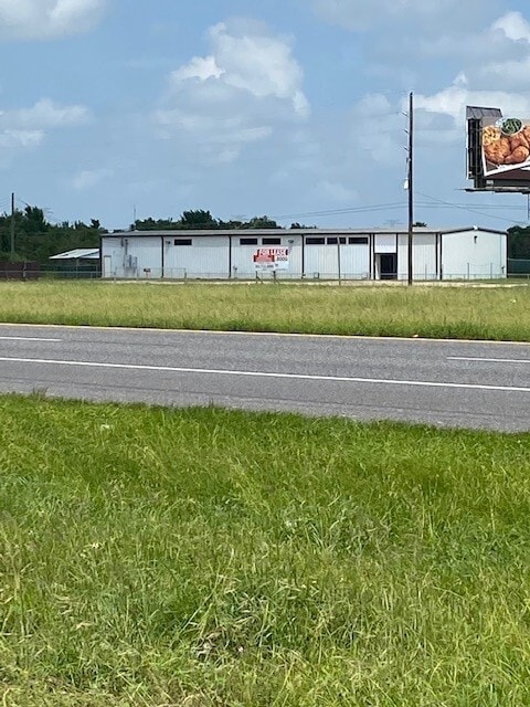 4411 County Road 418, Rosharon, TX à louer Photo de l’immeuble– Image 1 sur 34