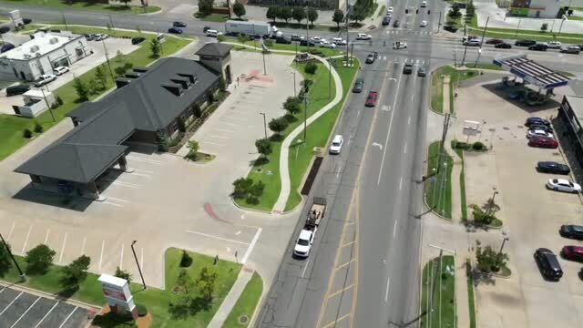 1225-1301 S Sooner Rd, Oklahoma City, OK à vendre - Vidéo sur l’annonce professionnelle – Image 2 sur 4