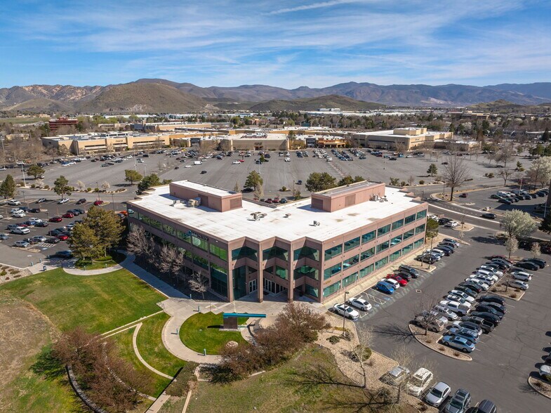 5250 S Virginia St, Reno, NV à louer - Photo de l’immeuble – Image 2 sur 6