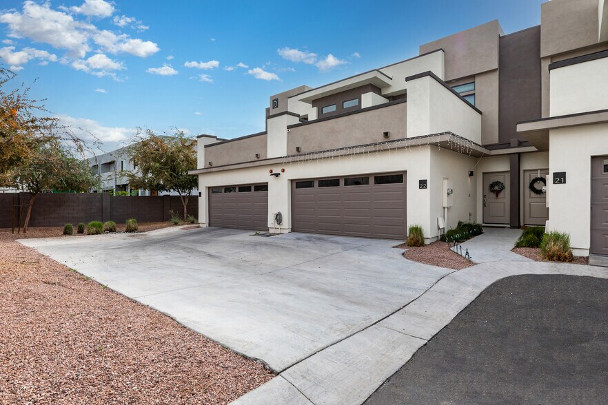 2015 N 50th St, Phoenix, AZ à vendre - Photo de l’immeuble – Image 3 sur 5