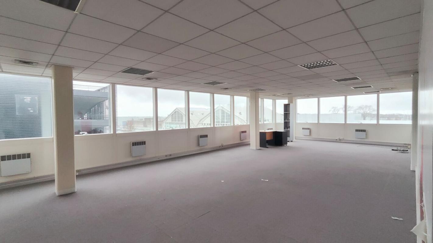 1 Avenue Du Bois De L'Epine, Évry-Courcouronnes à vendre Photo intérieure– Image 1 sur 12