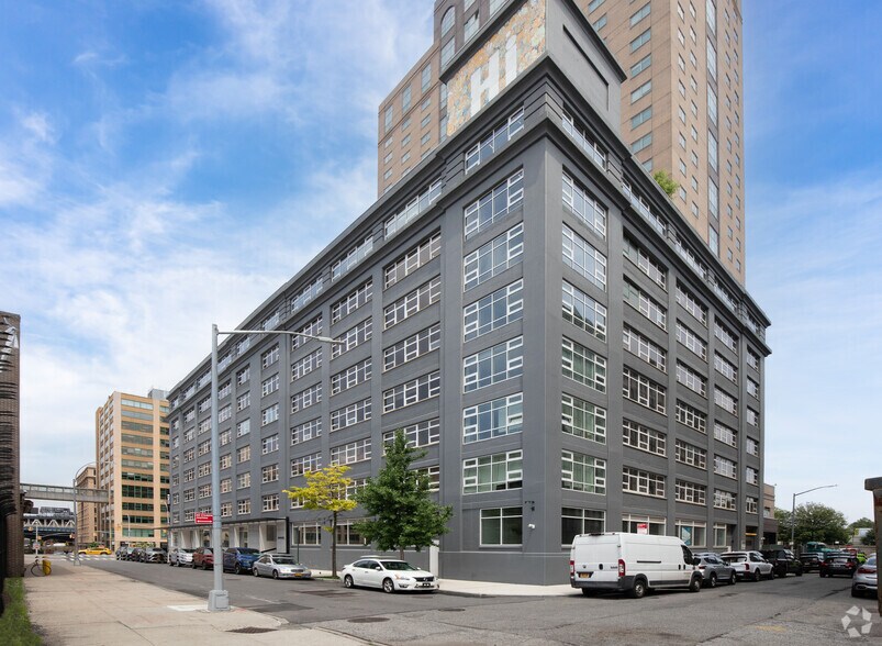 175 Pearl St, Brooklyn, NY à louer - Photo de l’immeuble – Image 2 sur 42
