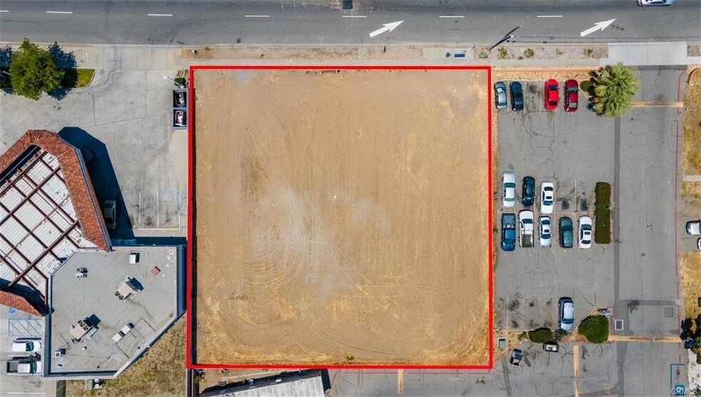 2863 Rialto Ave, San Bernardino, CA à vendre - Aérien – Image 2 sur 5
