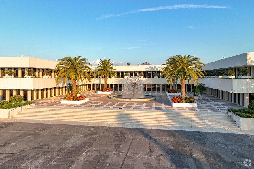 3161 N Orange Blossom Trl, Kissimmee, FL à vendre - Photo de l’immeuble – Image 3 sur 18
