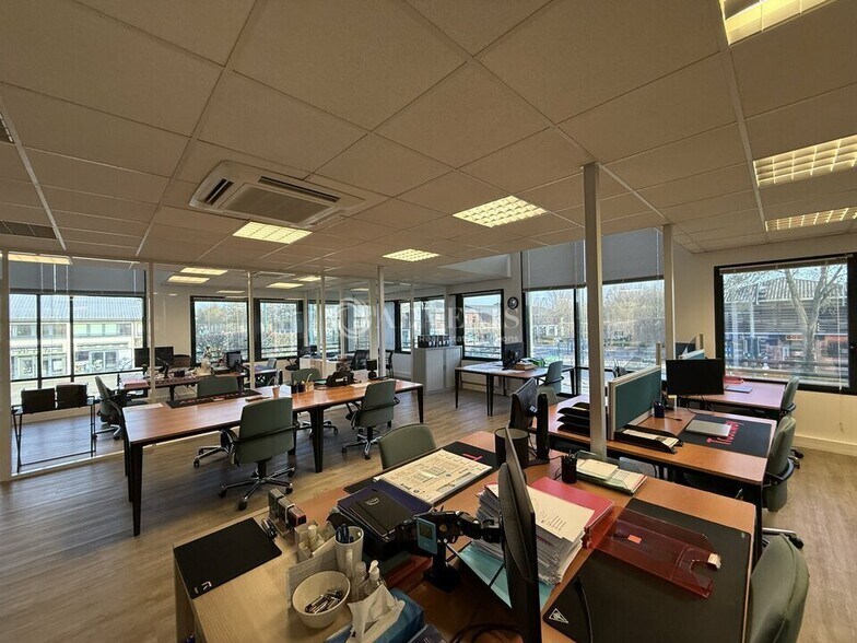 Bureau dans Serris à louer - Photo intérieure – Image 2 sur 12