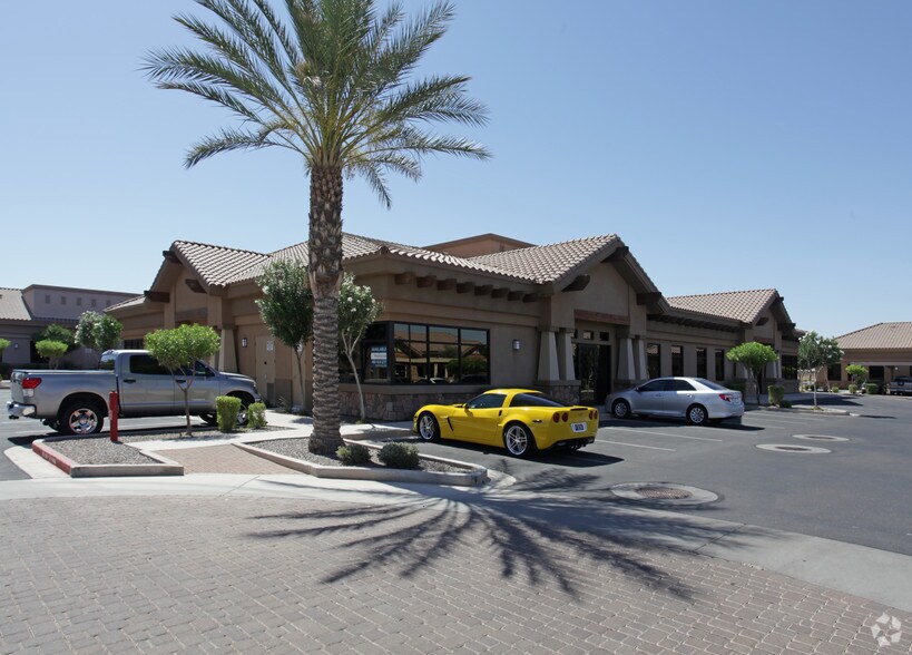 3170 S Gilbert Rd, Chandler, AZ à louer - Photo de l’immeuble – Image 2 sur 13
