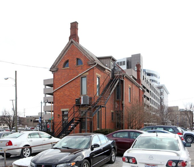 306 E Gay St, Columbus, OH à louer - Photo de l’immeuble – Image 3 sur 7