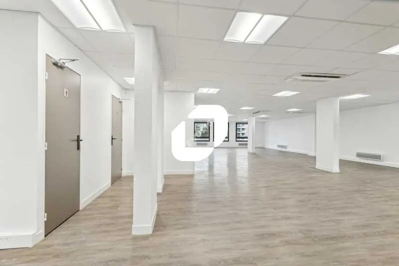 98-100 Avenue Aristide Briand, Montrouge à louer - Photo de l’immeuble – Image 3 sur 24