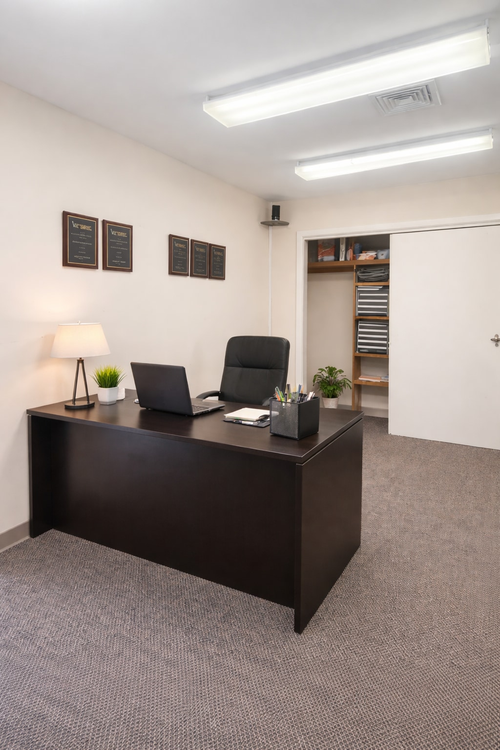 255 Route 17K, Newburgh, NY à louer Photo intérieure– Image 1 sur 3