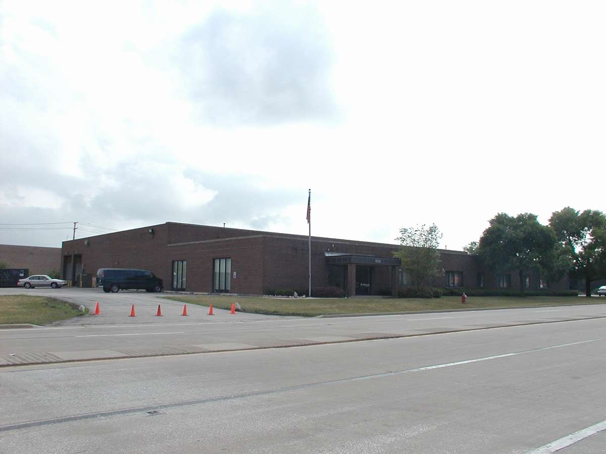 1555 Landmeier Rd, Elk Grove Village, IL à louer Photo de l’immeuble– Image 1 sur 3