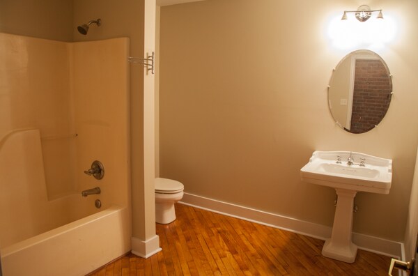 1814 E Franklin St, Richmond, VA à vendre - Photo intérieure – Image 3 sur 9