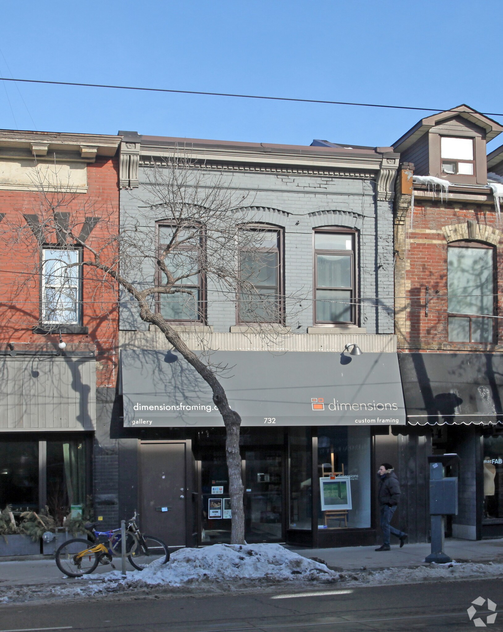 732 Queen St E, Toronto, ON à vendre Photo principale– Image 1 sur 4